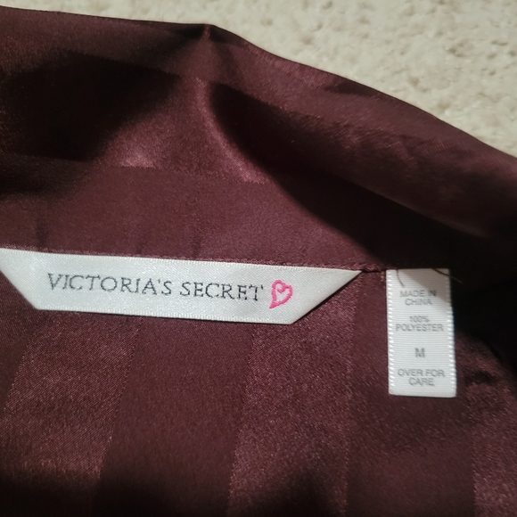 Victoria Secrets silky pajamas - Picture 3 of 4